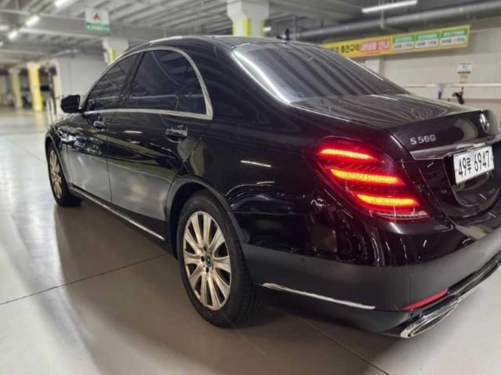 Mercedes Benz S Class - Vista 5