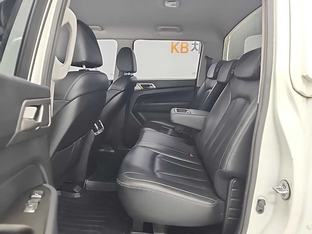 Ssangyong Rexton - Vista 12