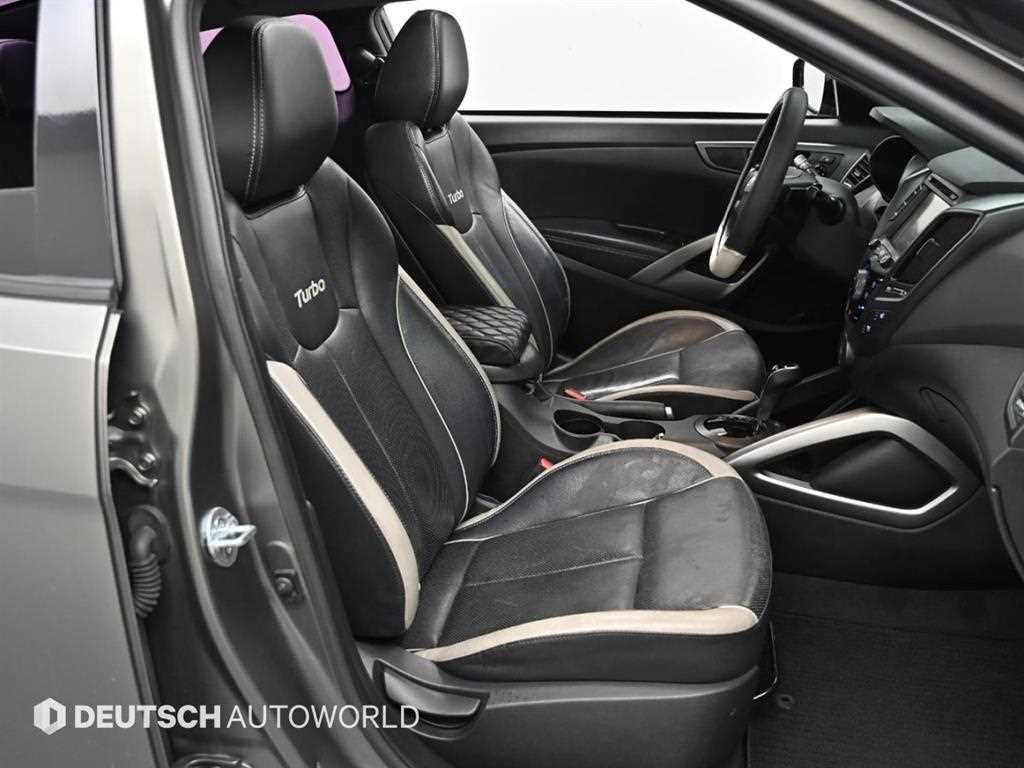 HYUNDAI Veloster - Vista 10