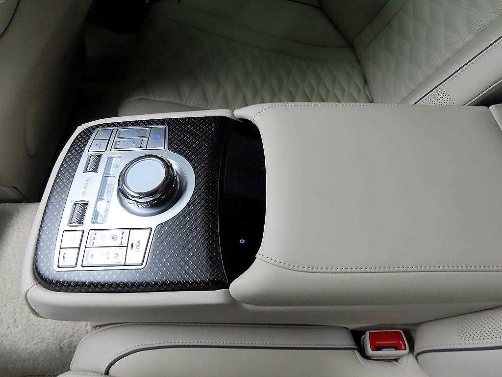 Genesis G80 2025 Negro - Importación desde Corea - HF Imports Iquique - Foto 17