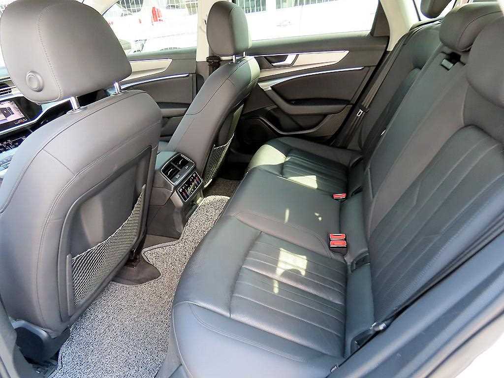 Audi A6 - Vista 6