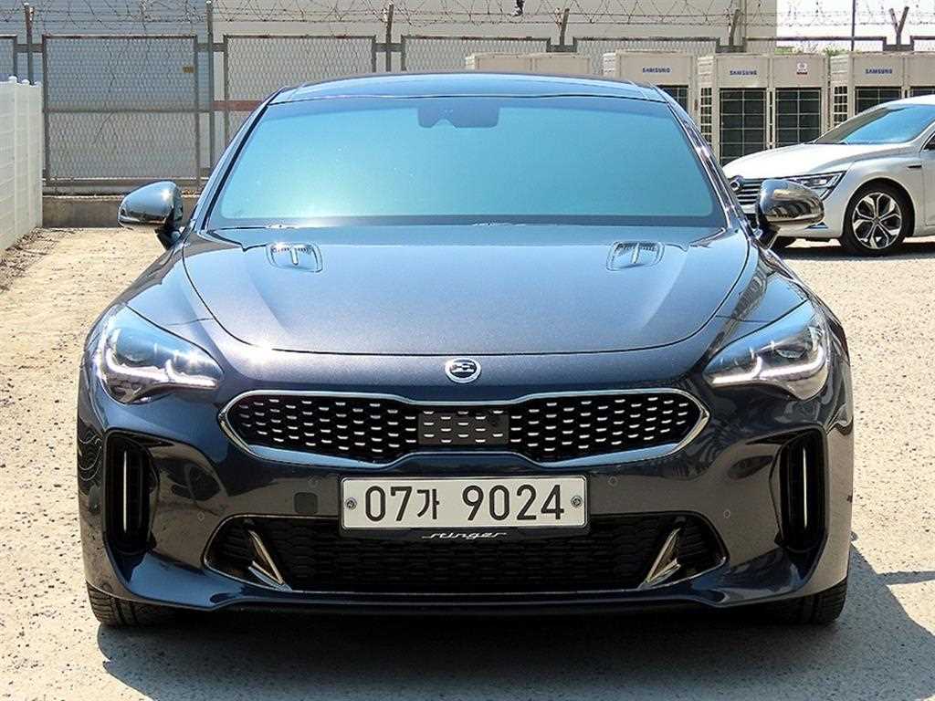 KIA Stinger 2018 Gris - Importación desde Corea - HF Imports Iquique - Foto 1