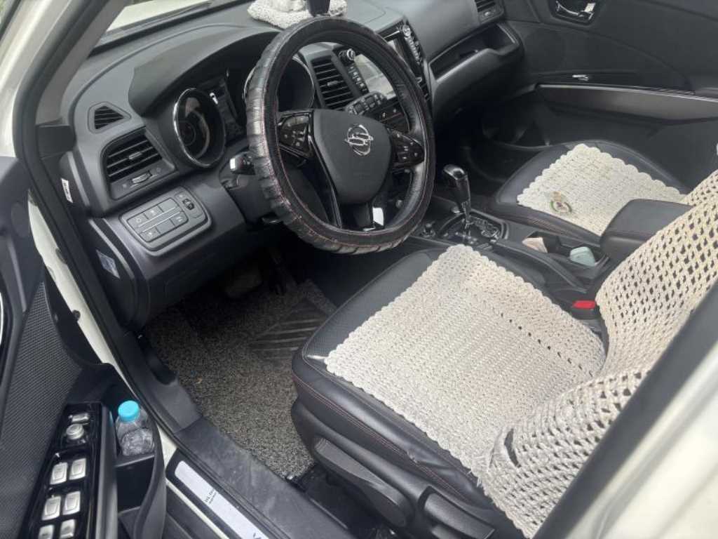 Ssangyong Tivoli - Vista 7