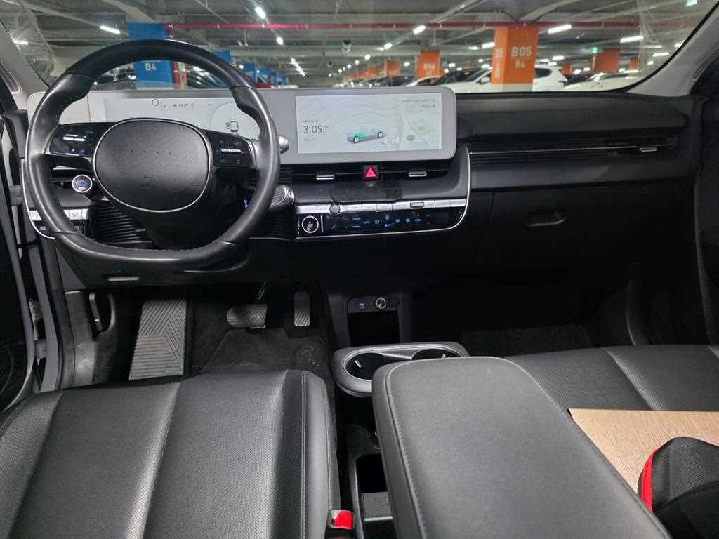 HYUNDAI Ioniq 5 - Vista 5