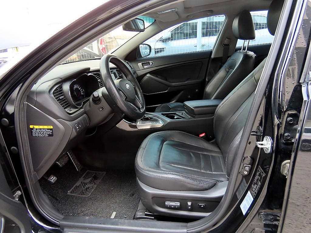 KIA K5 - Vista 5