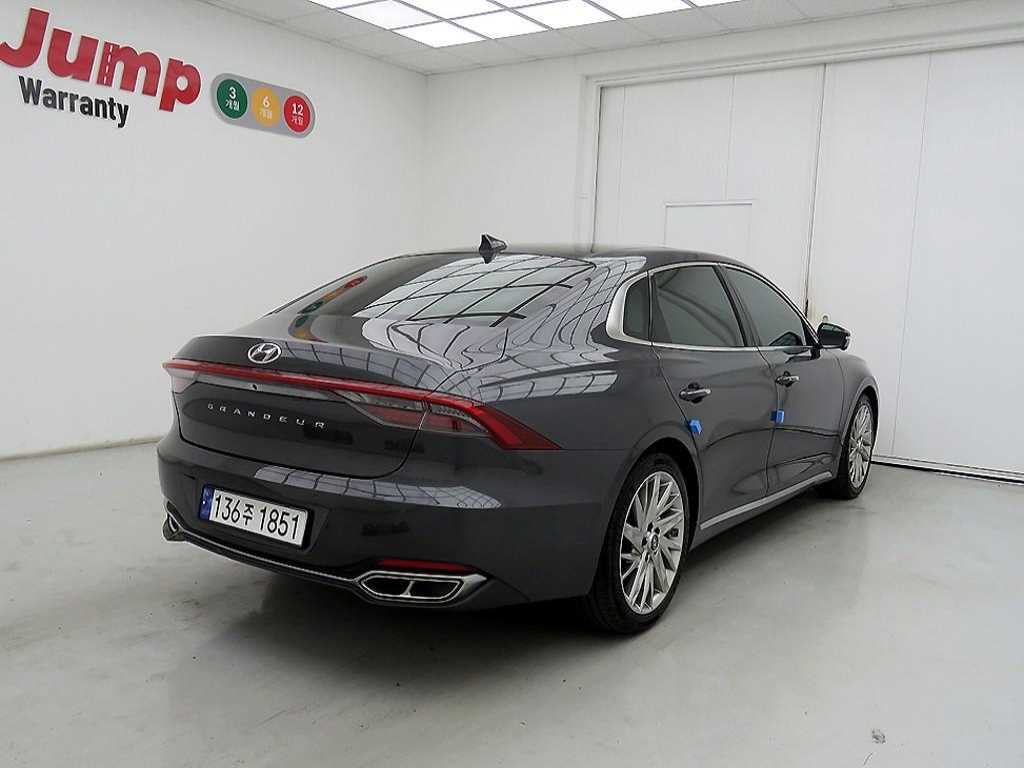 HYUNDAI Grandeur - Vista 4