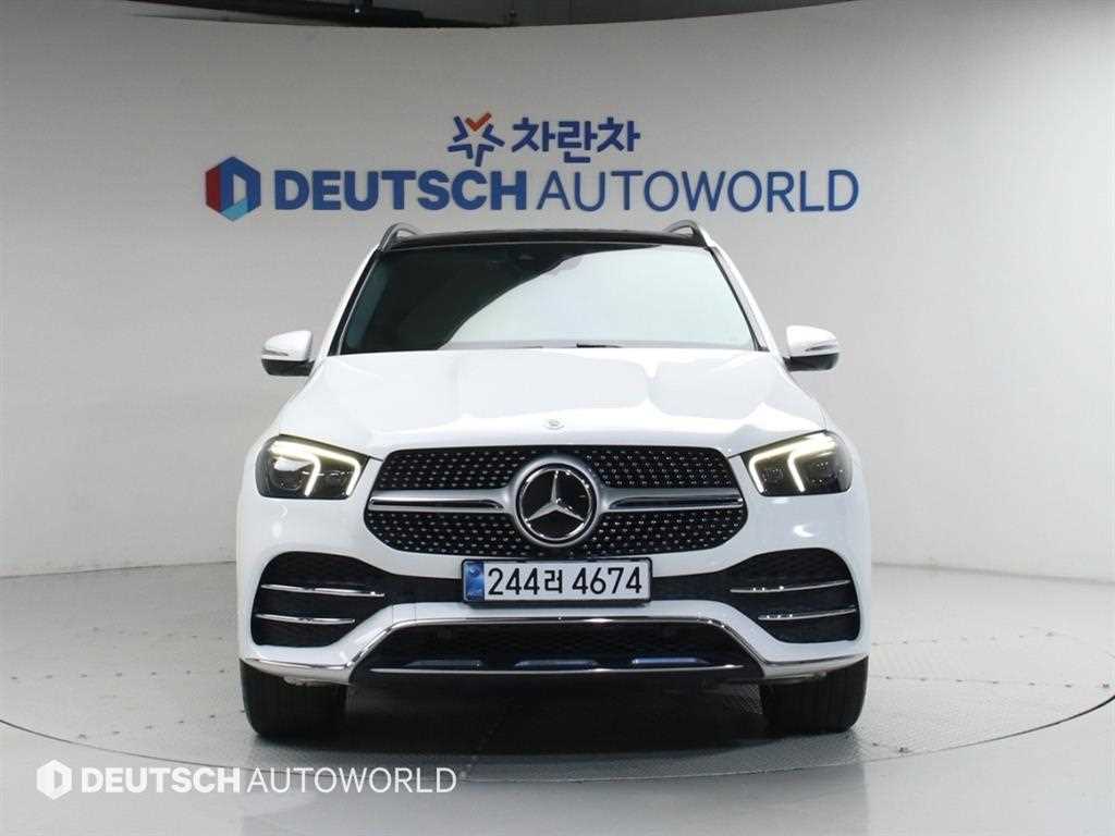 Mercedes Benz GLE Class - Vista 3