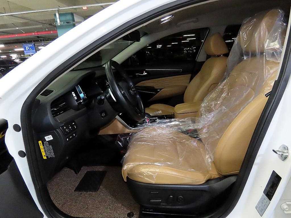 KIA K7 - Vista 6