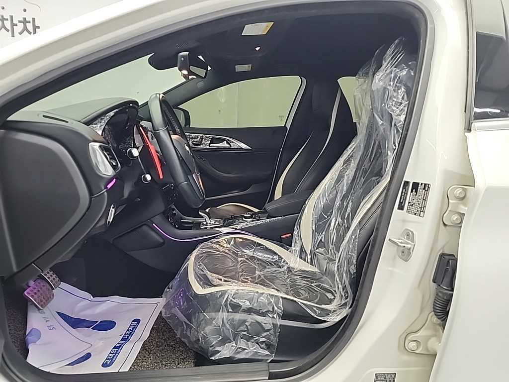 Infiniti Q - Vista 11