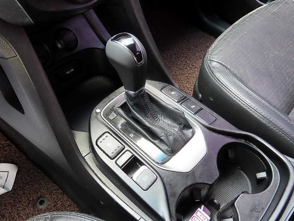 HYUNDAI Santa Fe - Vista 10