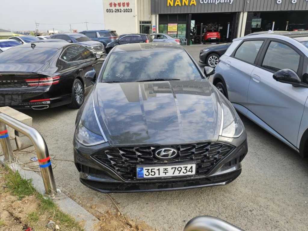 HYUNDAI Sonata - Vista 2