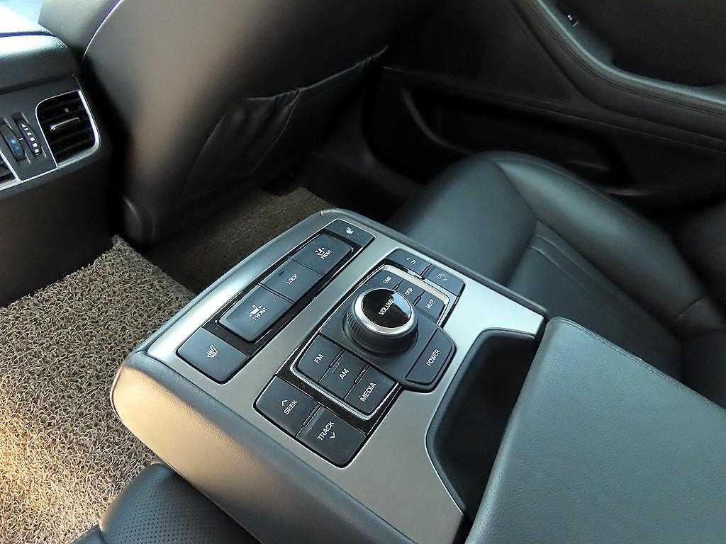 HYUNDAI Genesis 2016 Gris - Importación desde Corea - HF Imports Iquique - Foto 16