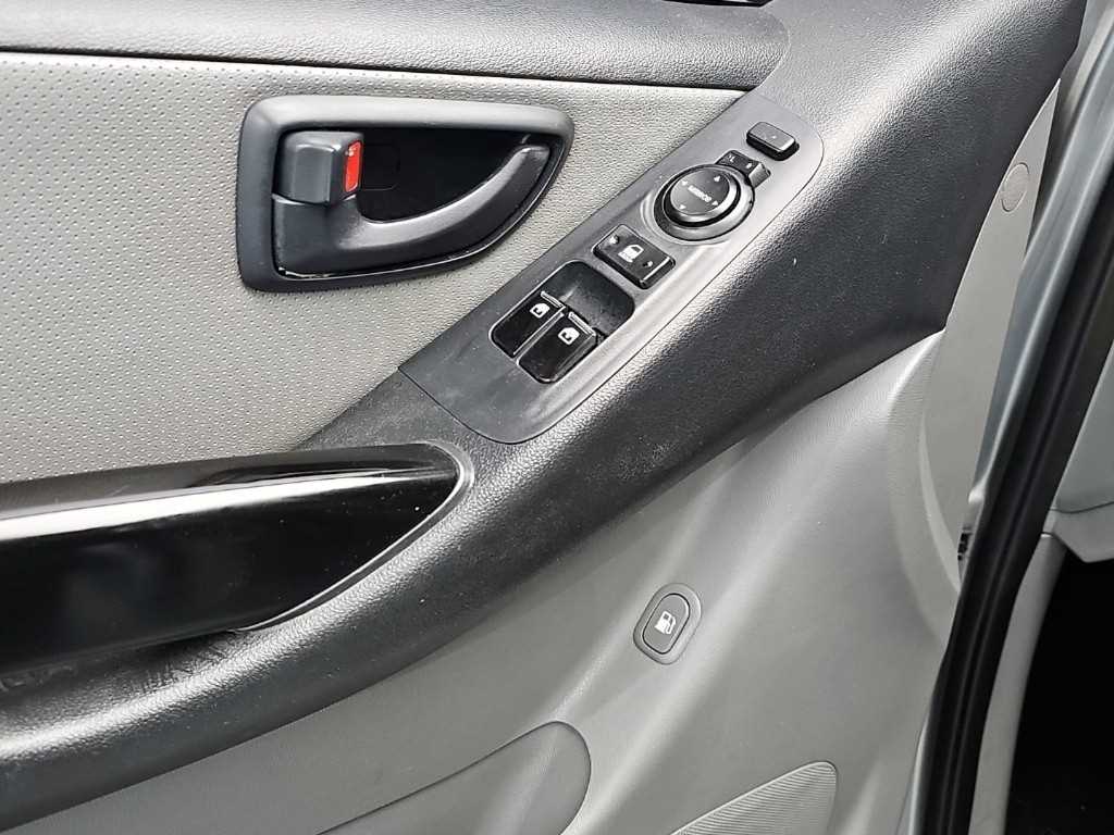HYUNDAI Starex 2018 Plateado - Importación desde Corea - HF Imports Iquique - Foto 14