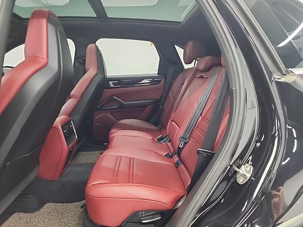 Porsche Cayenne - Vista 12