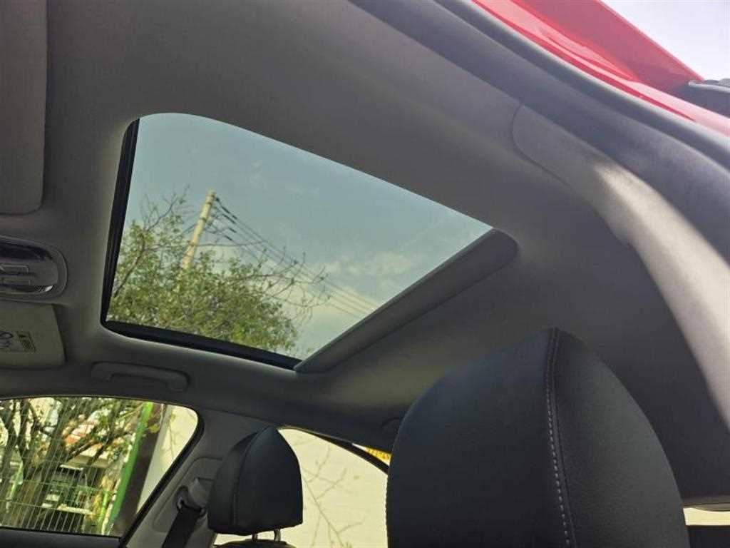 KIA Stinger - Vista 5