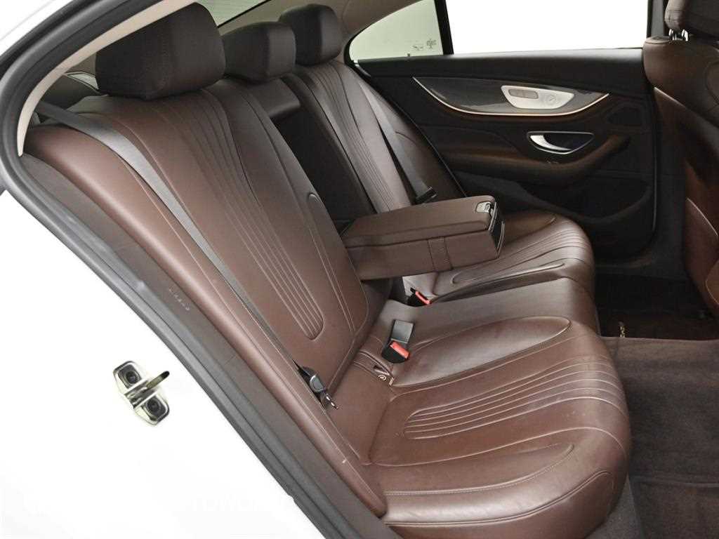 Mercedes Benz CLS Class - Vista 12