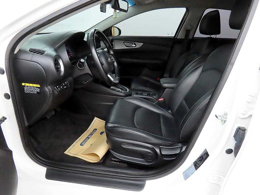 KIA K3 - Vista 5