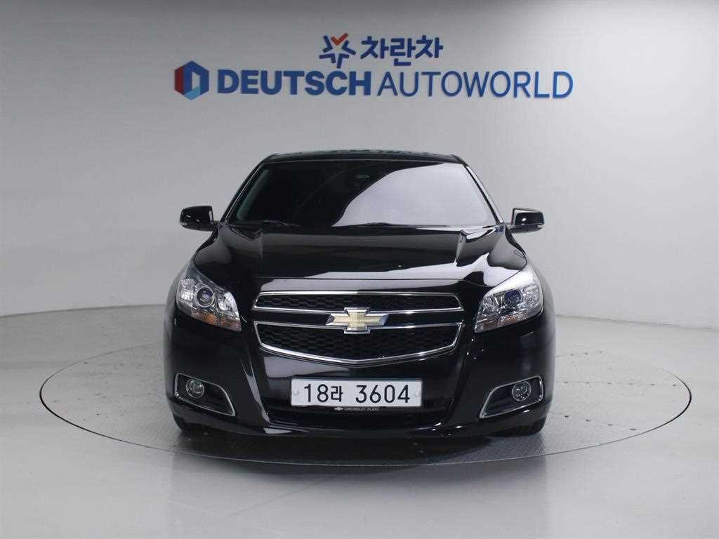 Chevrolet Malibu - Vista 3