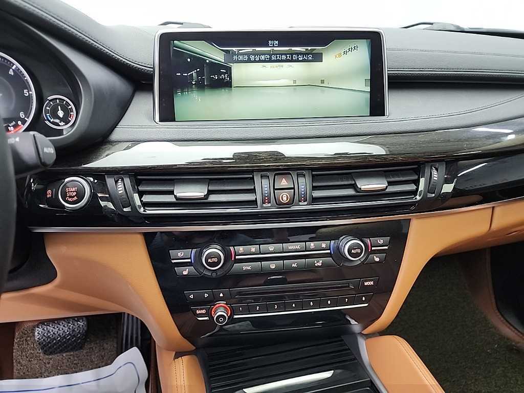 BMW X6 - Vista 10