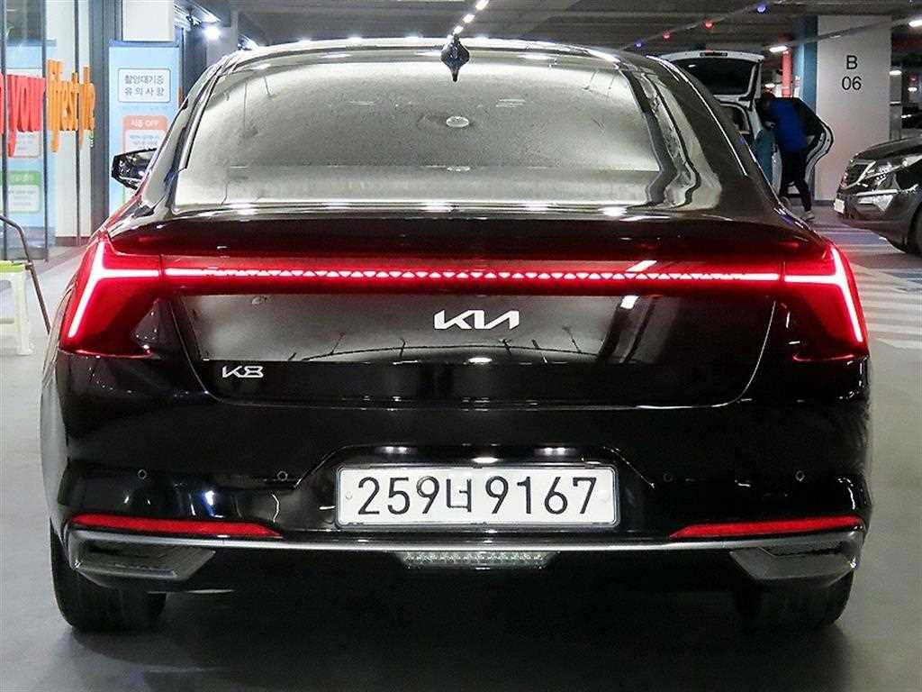 KIA K8 - Vista 5