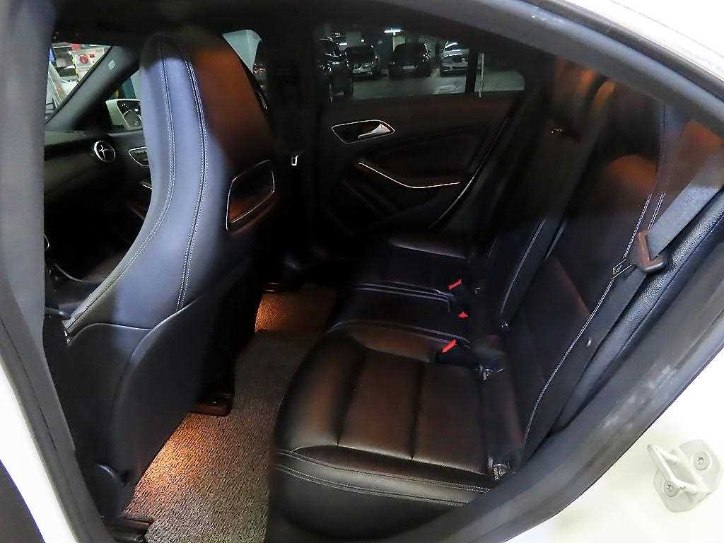 Mercedes Benz CLA Class - Vista 7