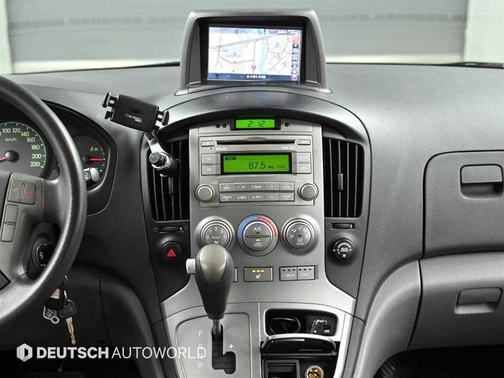 HYUNDAI Starex 2012 Plateado - Importación desde Corea - HF Imports Iquique - Foto 13