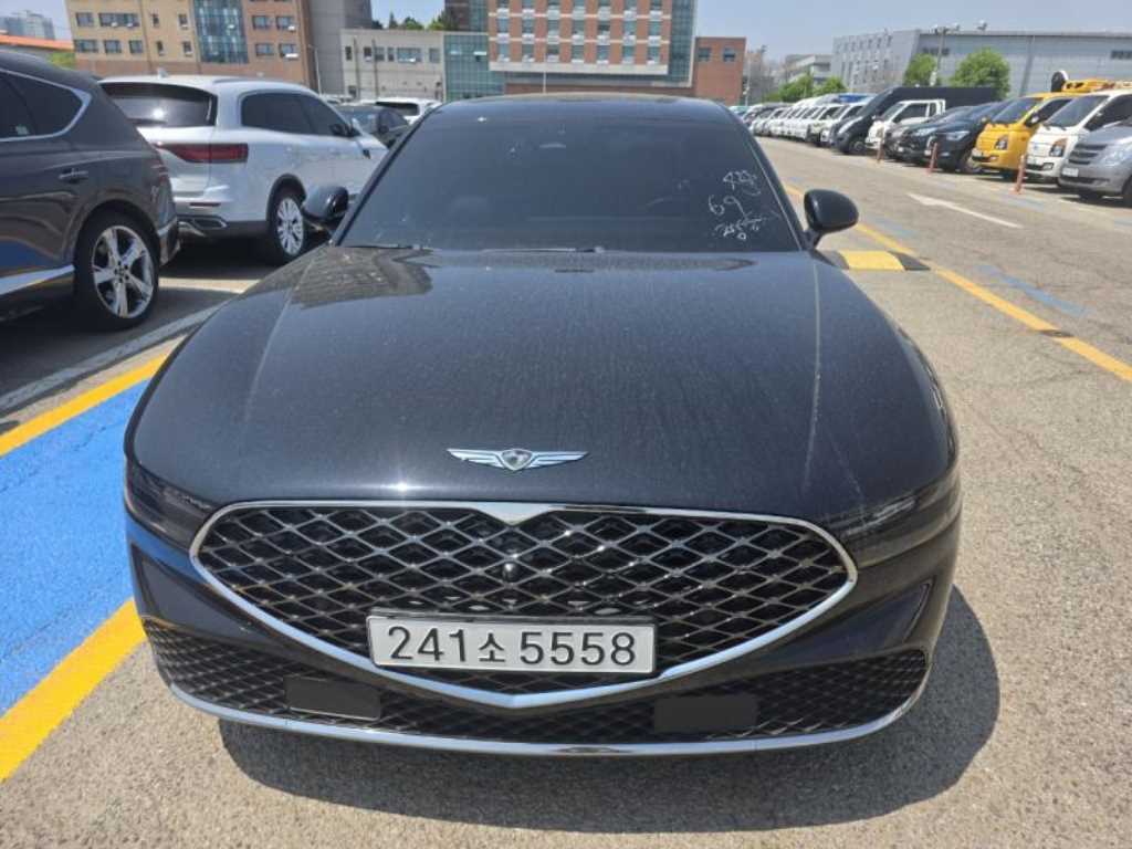 Genesis G90 - Vista 3