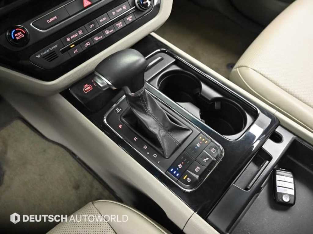 KIA Carnival - Vista 9