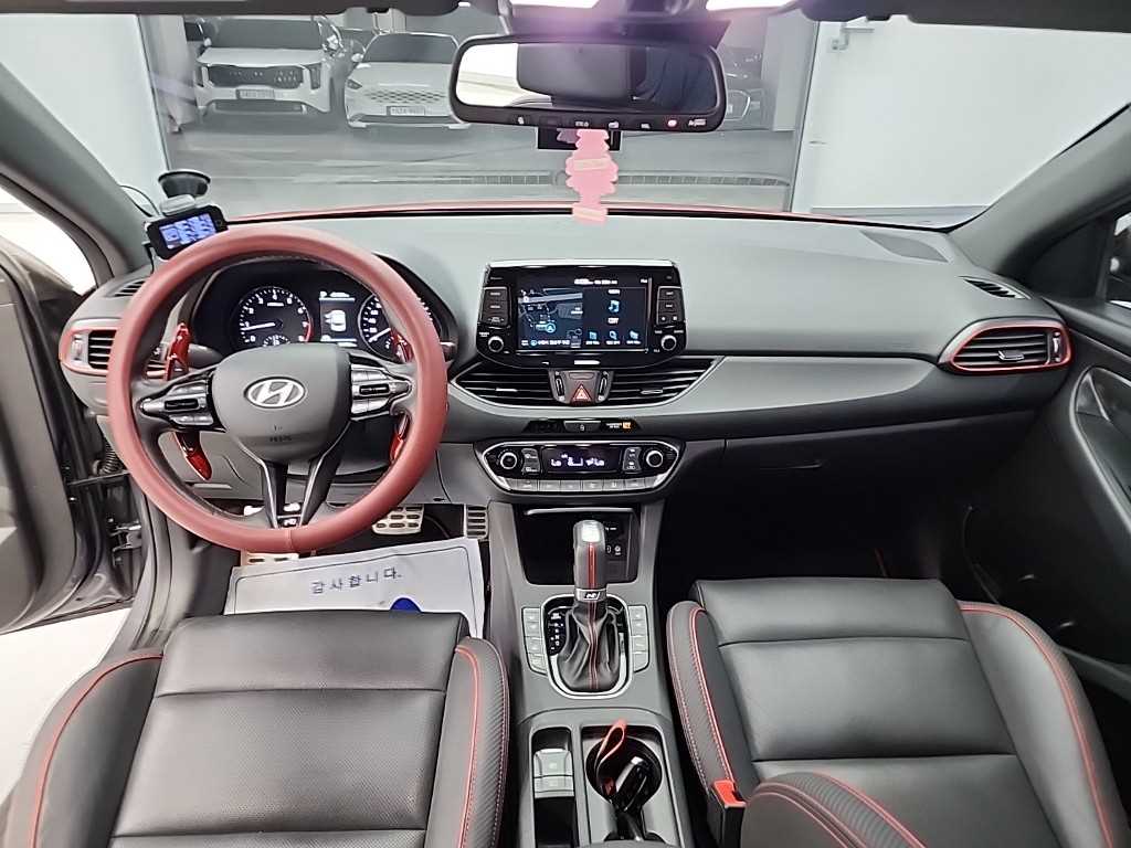 HYUNDAI i30 - Vista 7