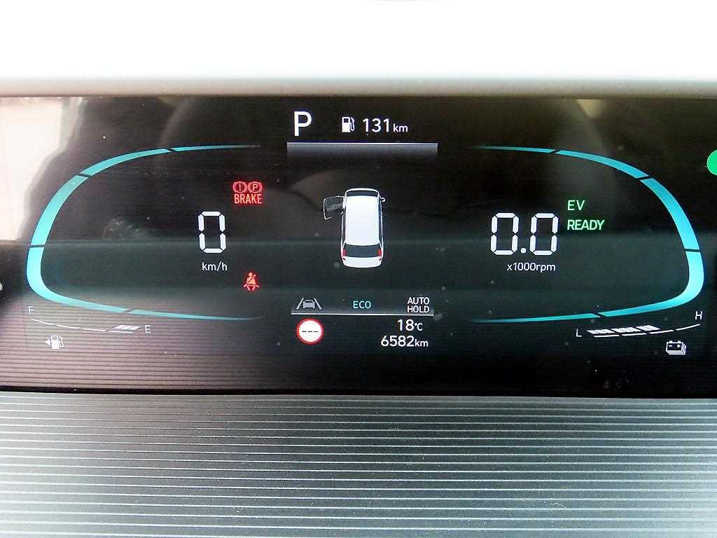 HYUNDAI Staria - Vista 9