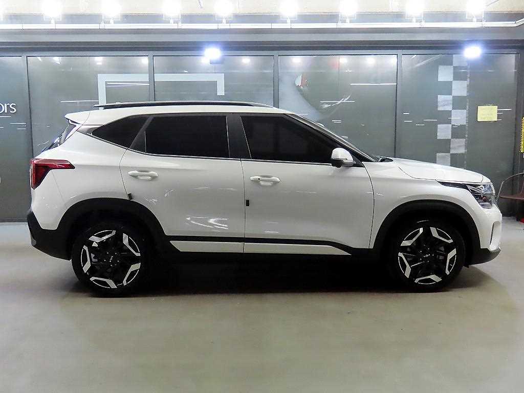 KIA Seltos - Vista 3