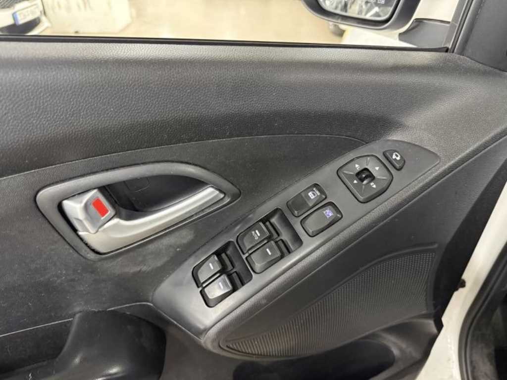 HYUNDAI Tucson - Vista 11