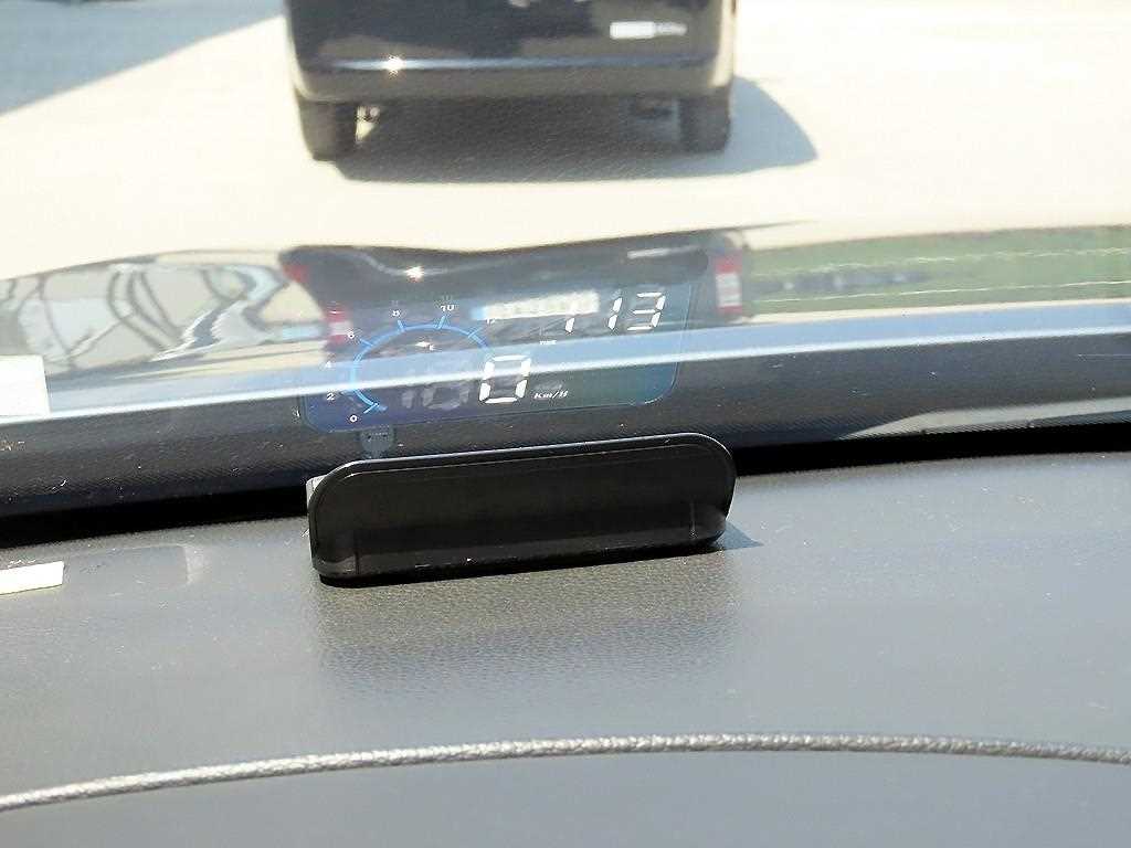 HYUNDAI Genesis - Vista 10