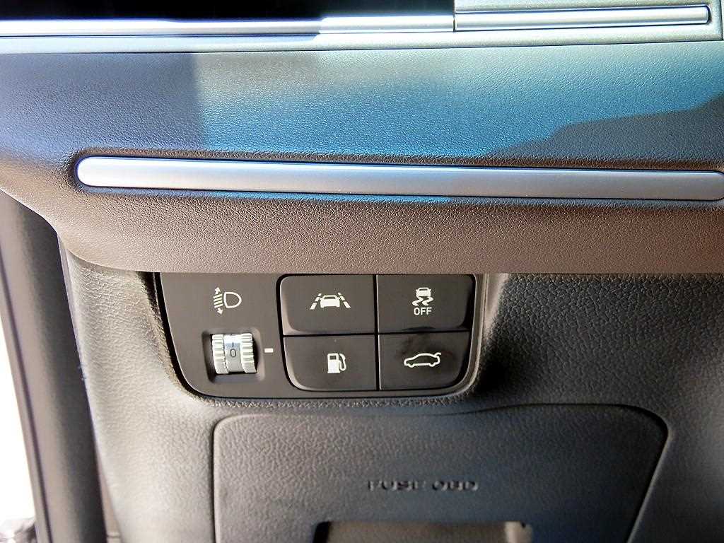 HYUNDAI Grandeur - Vista 12