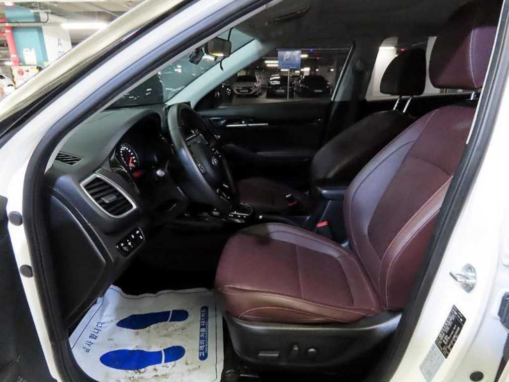 KIA Seltos - Vista 6