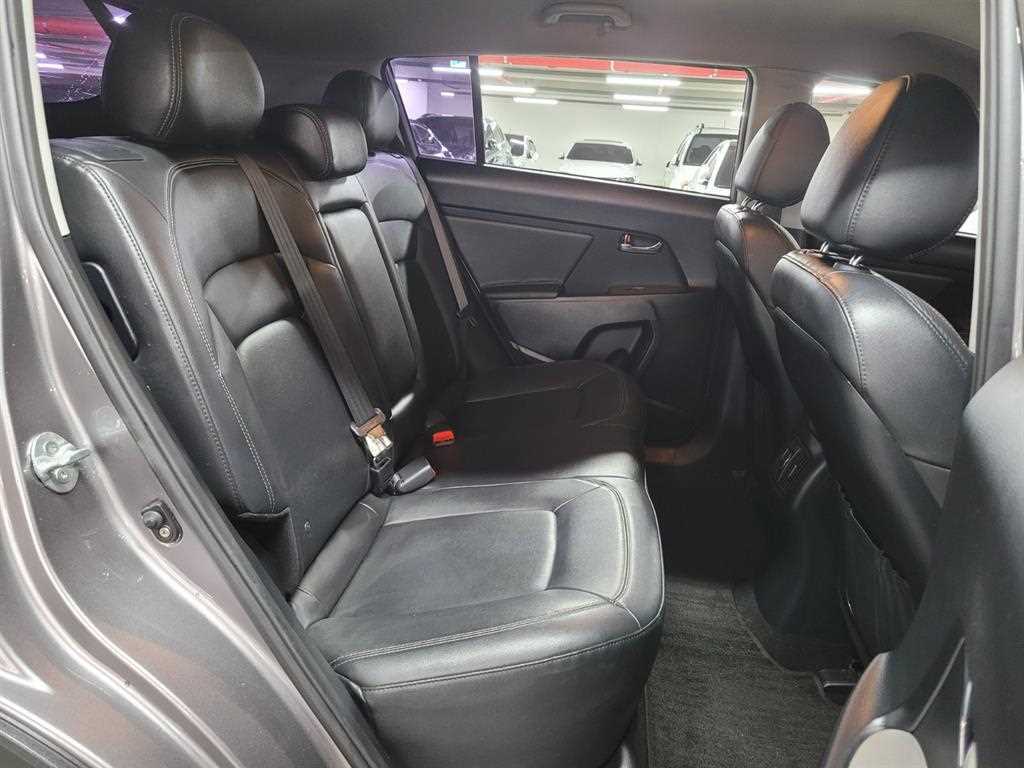KIA Sportage - Vista 8