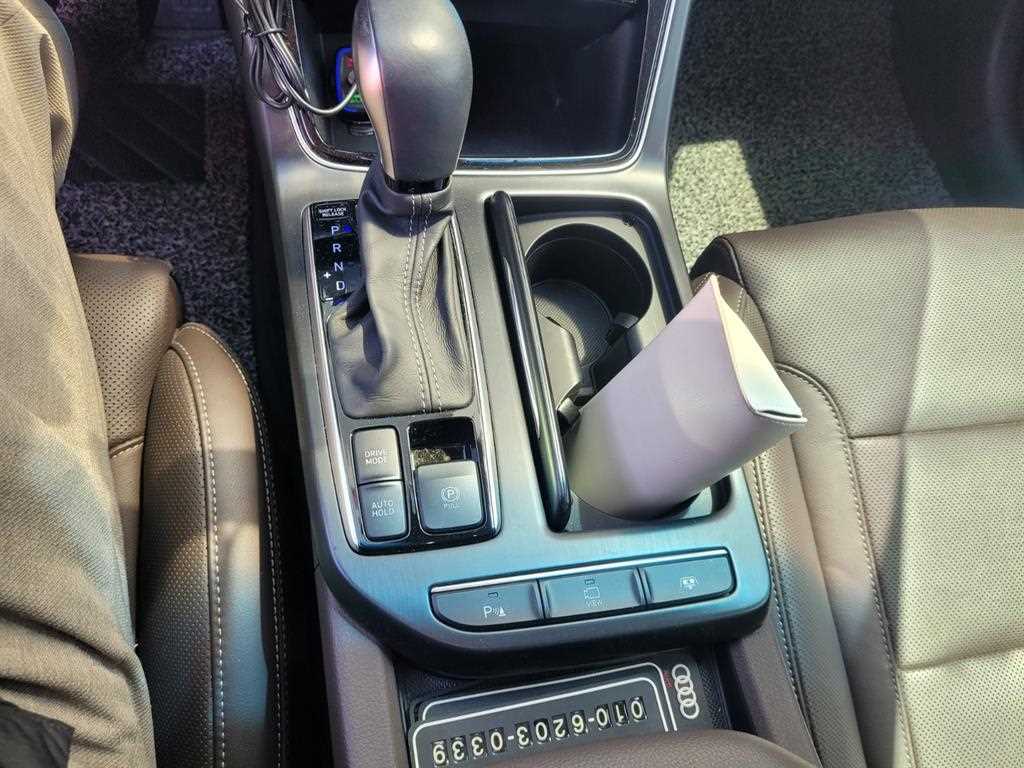 HYUNDAI Grandeur - Vista 3