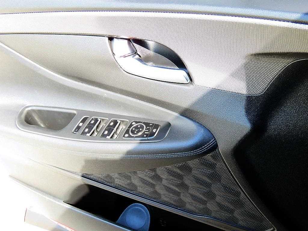 HYUNDAI Santa Fe - Vista 12