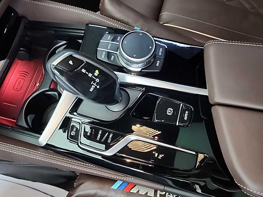 BMW 5 Series - Vista 8
