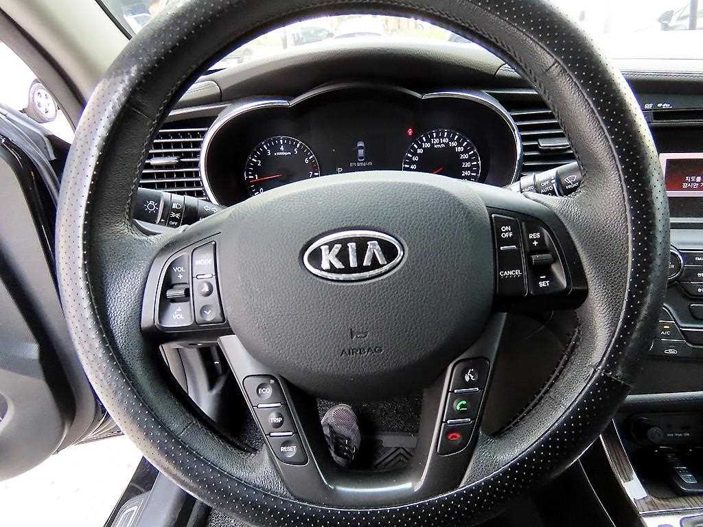 KIA K5 - Vista 8