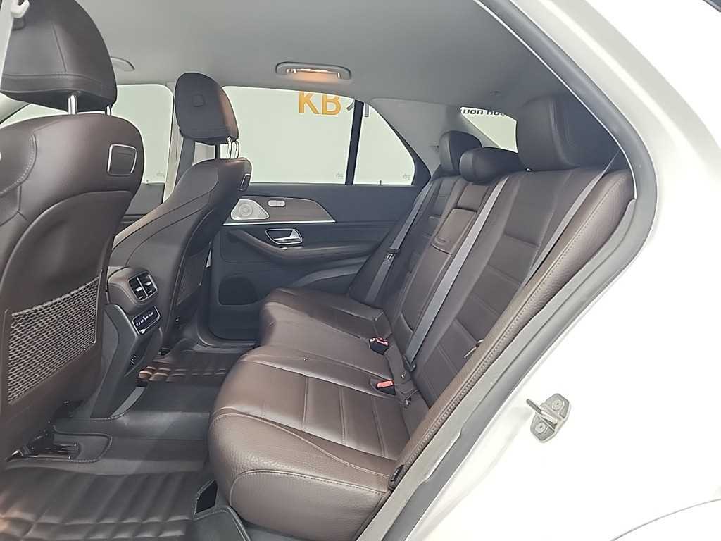 Mercedes Benz GLE Class - Vista 12