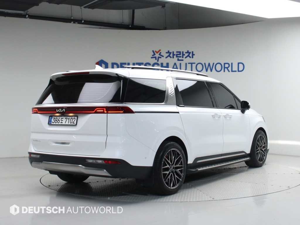 KIA Carnival - Vista 2