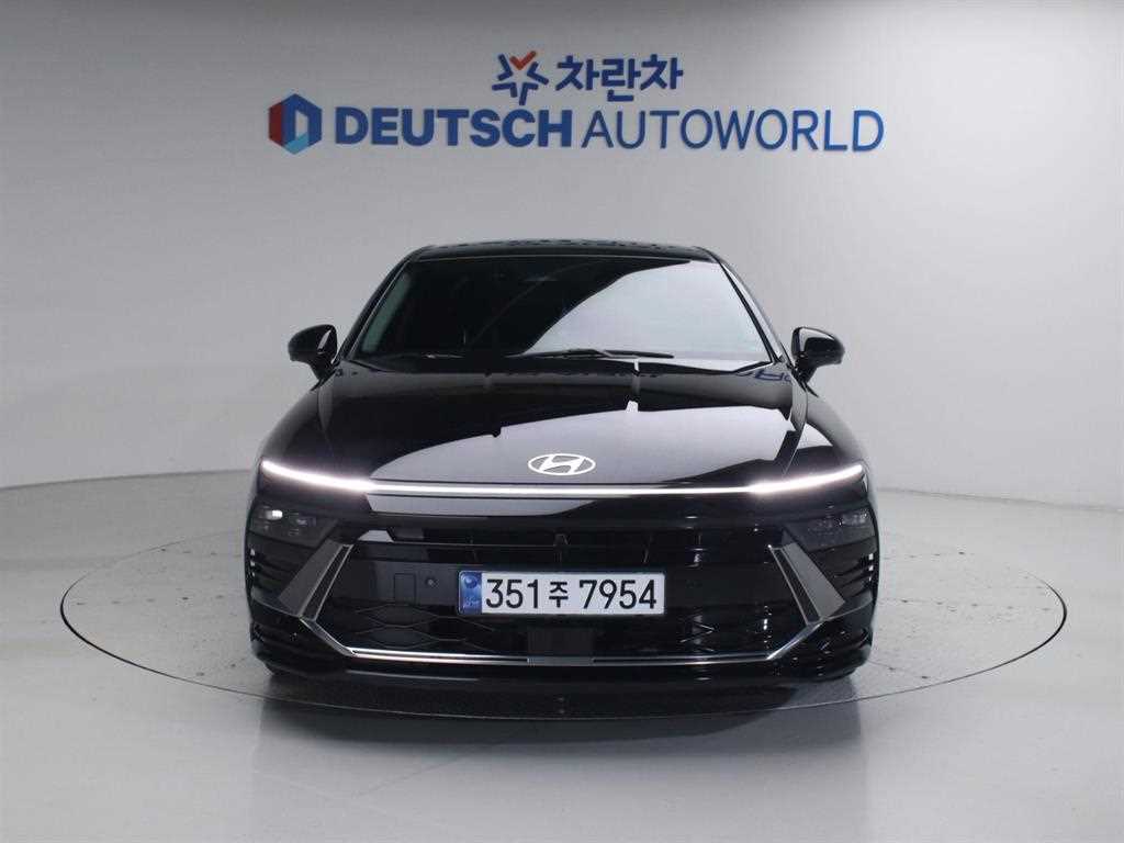 HYUNDAI Sonata - Vista 3