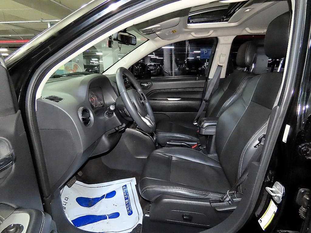 Jeep Compass - Vista 6