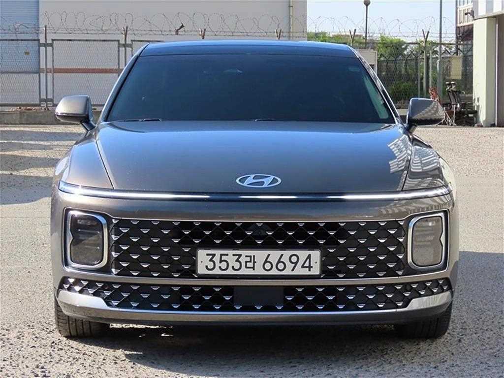 HYUNDAI Grandeur - Vista 2