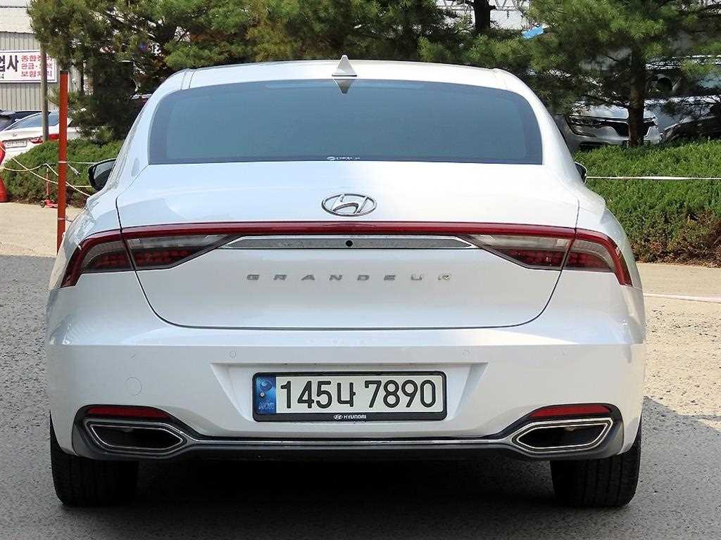 HYUNDAI Grandeur - Vista 4