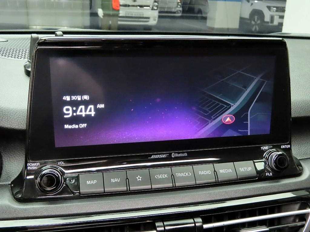 KIA Seltos - Vista 8