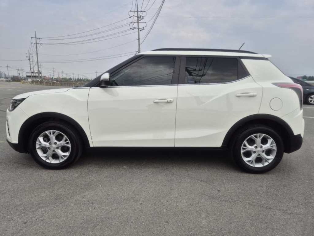 Ssangyong Tivoli - Vista 3