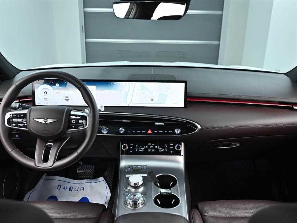 Genesis GV70 - Vista 7
