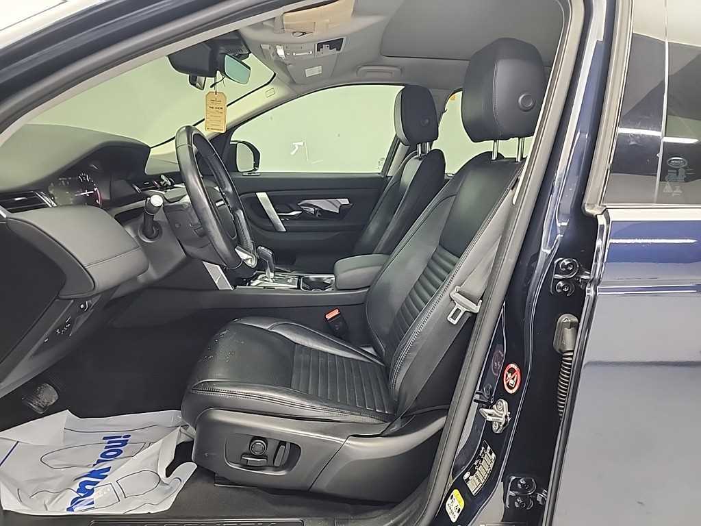 Land Rover Discovery Sports - Vista 11